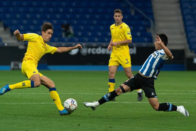 易建联两双琼斯空砍三双 广东力克吉林十连胜